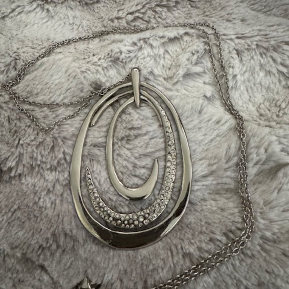 Alexis Bittar Pave Encrusted Crystal Statement Pendant Necklace 30" - Ecellent C